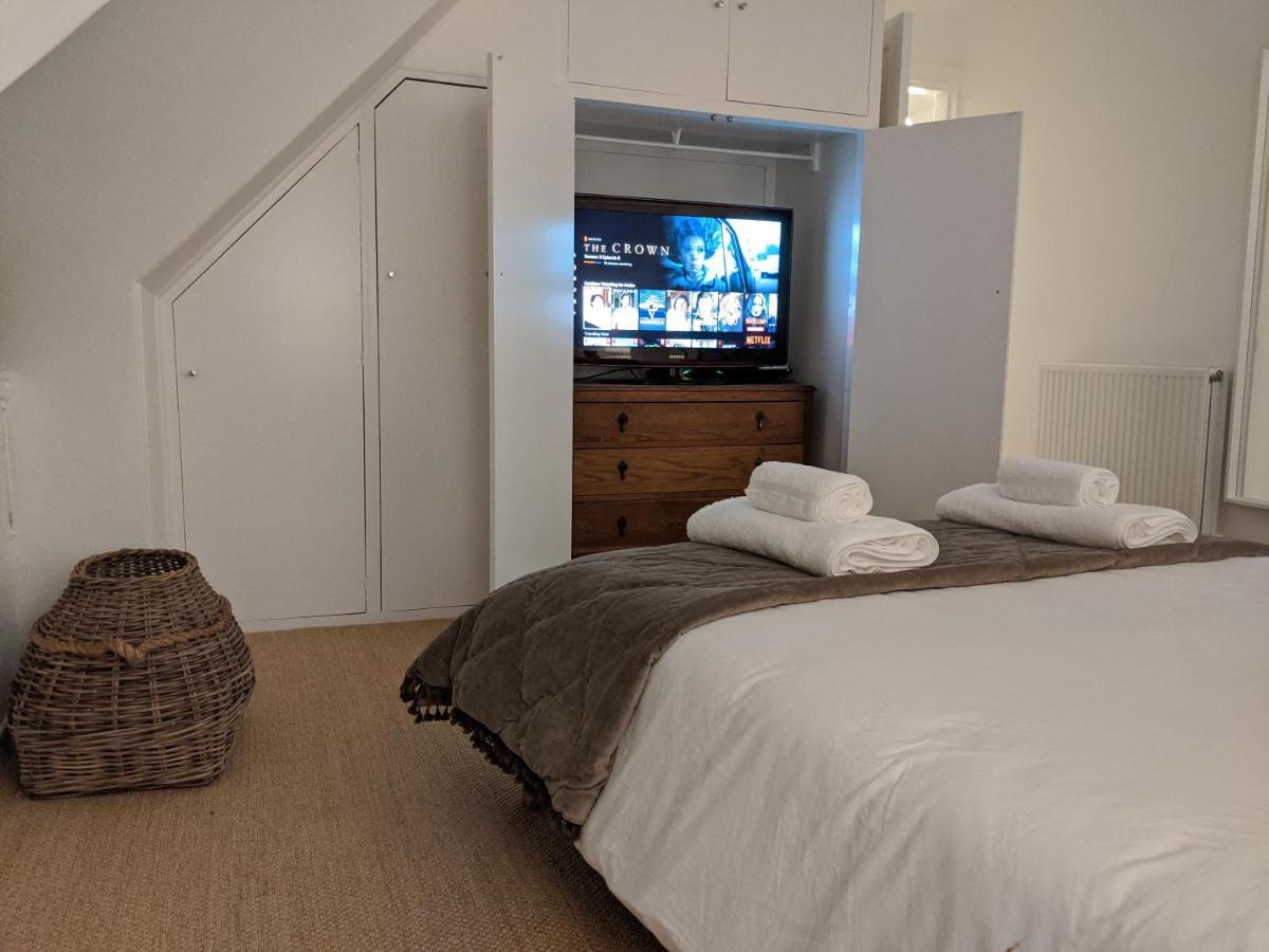 Central Hawick Spacious Stylish Flat With Log Burner Eksteriør billede